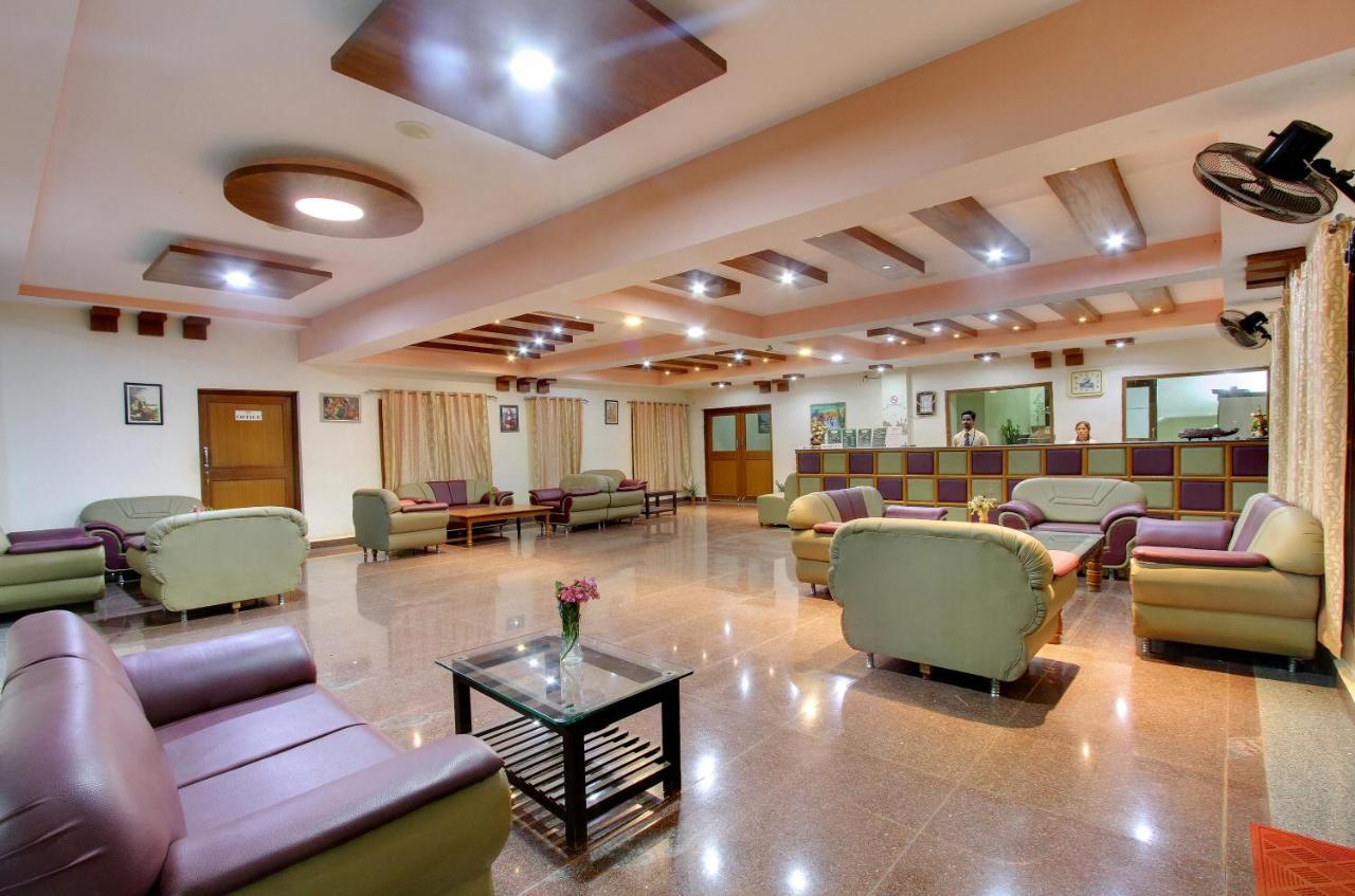 Kanthi Resorts Badami Bāgalkot 外观 照片