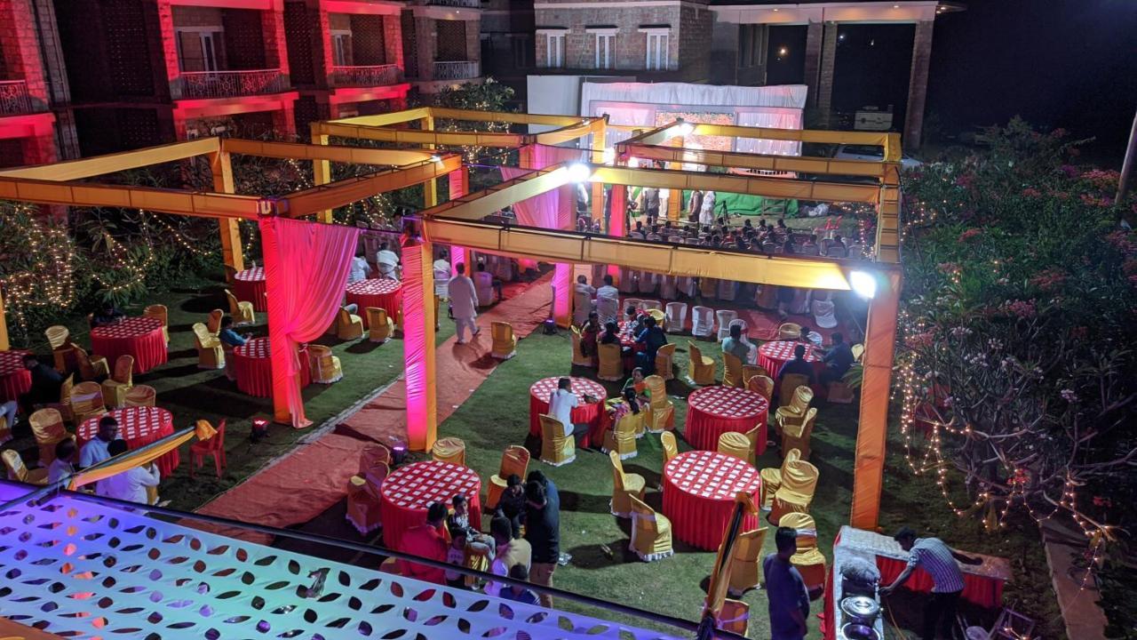 Kanthi Resorts Badami Bāgalkot 外观 照片