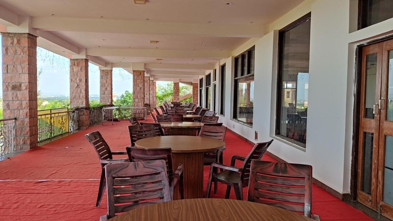 Kanthi Resorts Badami Bāgalkot 外观 照片