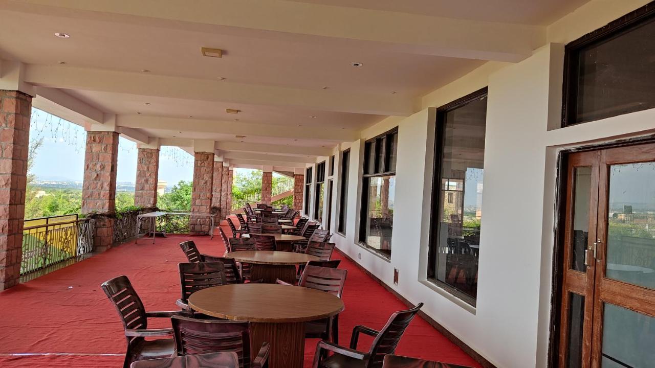 Kanthi Resorts Badami Bāgalkot 外观 照片