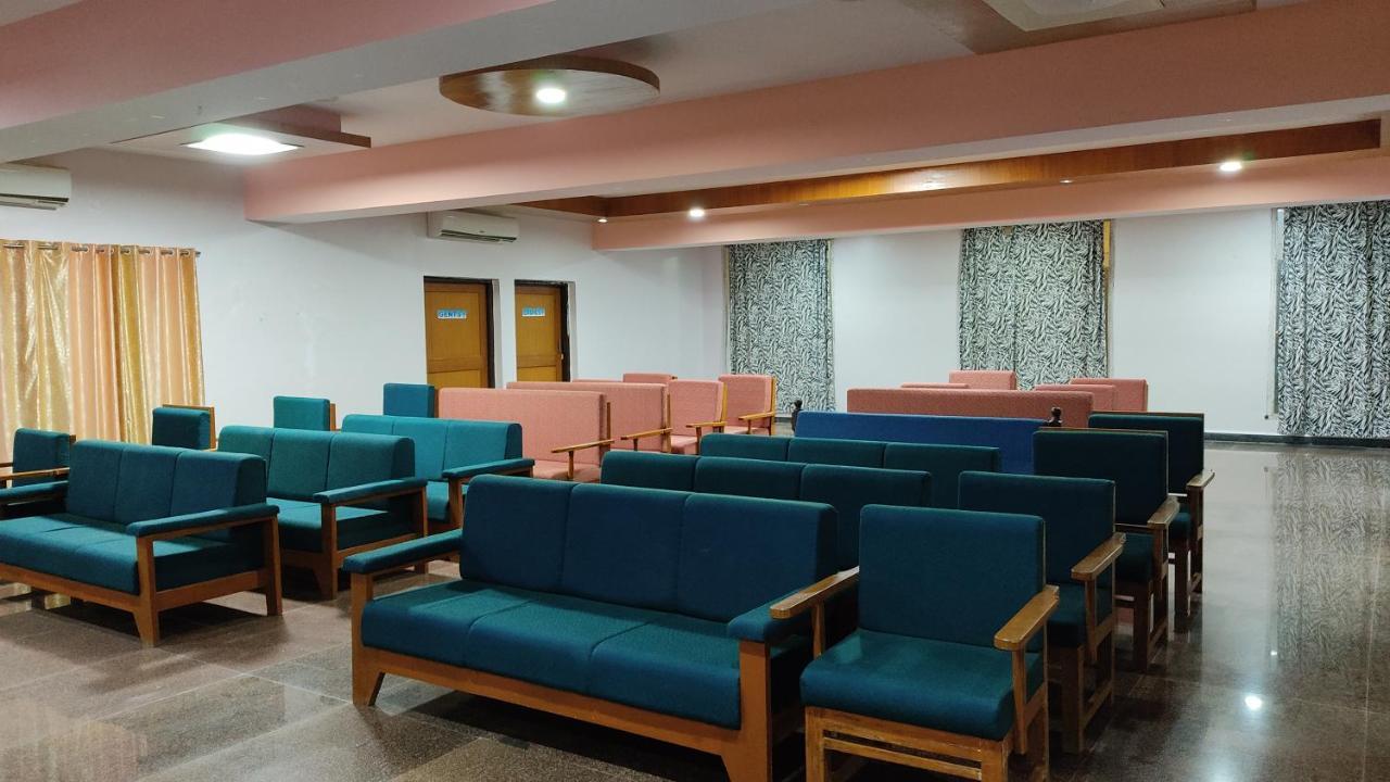 Kanthi Resorts Badami Bāgalkot 外观 照片