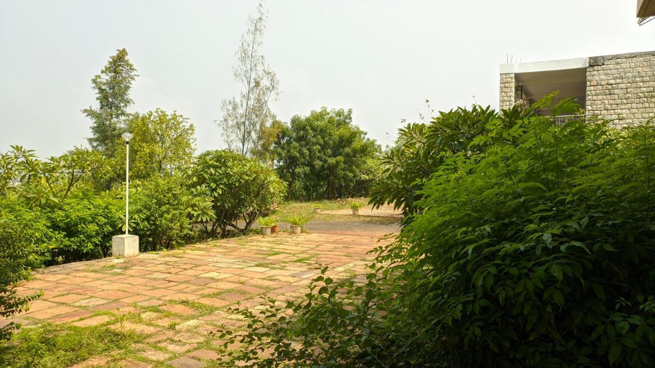 Kanthi Resorts Badami Bāgalkot 外观 照片